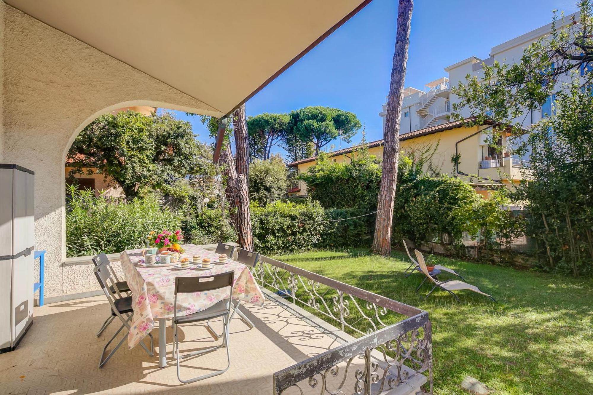 Casa Maddalena Al Mare 600M From Sea - Happy Rentals Marina di Pietrasanta Kültér fotó