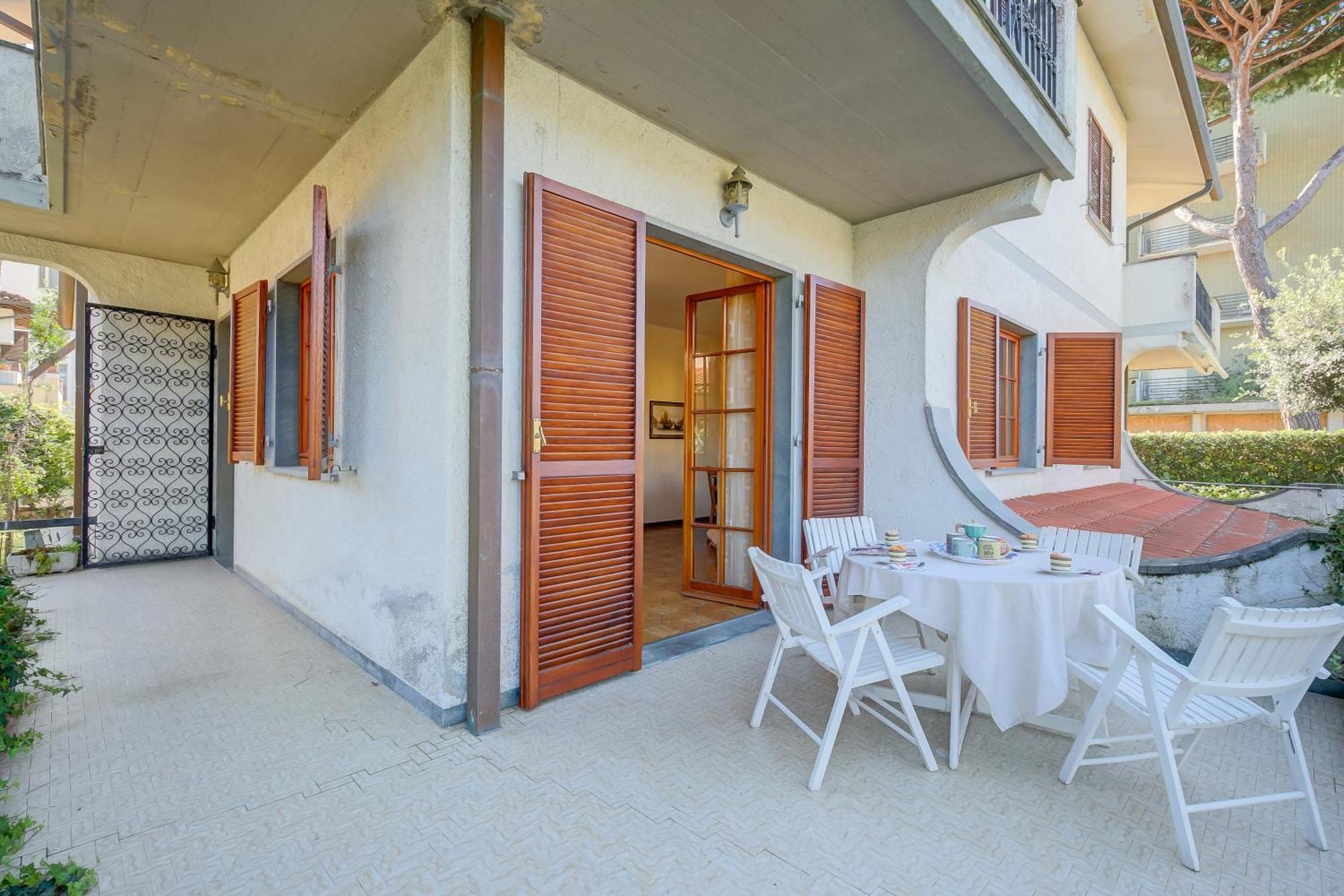 Casa Maddalena Al Mare 600M From Sea - Happy Rentals Marina di Pietrasanta Kültér fotó