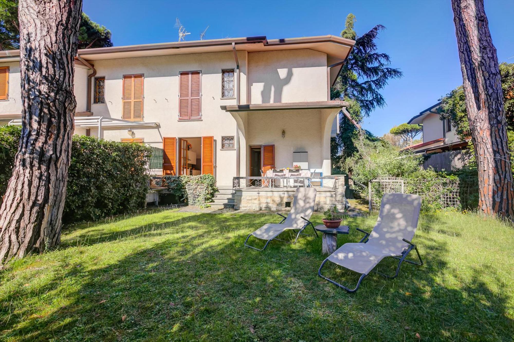 Casa Maddalena Al Mare 600M From Sea - Happy Rentals Marina di Pietrasanta Kültér fotó
